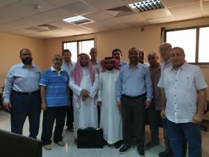 His Excellency the Dean of Al-Qunfudhah University College Visits the Academic Departments of the College